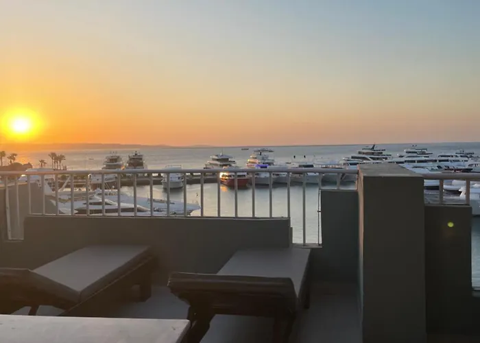 Sun Marina Flat *
